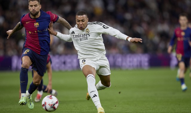 大巴黎登顶！FIFA最新俱乐部排名，巴萨稳居前三，皇马仅第七