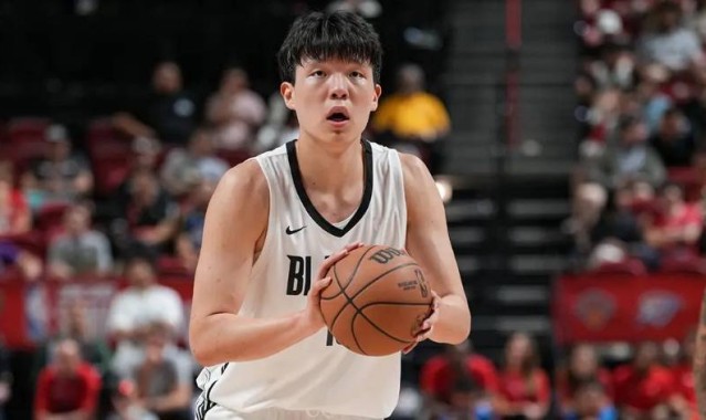 杨瀚森夏联G4再遇新课题 被纯小球阵容打到软肋？