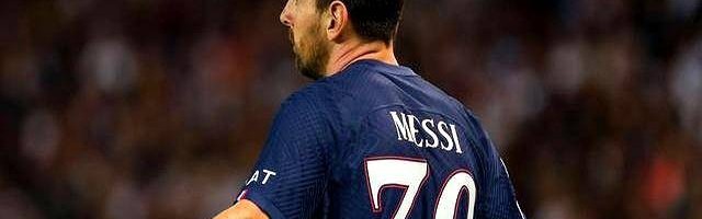 大巴黎欧冠捧杯后，姆巴佩、内马尔先后送祝贺，梅西却一直沉默！