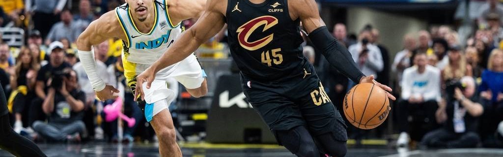 米切尔左脚踝扭伤 将于明日接受核磁共振检查