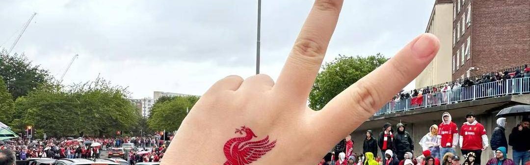利物浦英超夺冠游行发生汽车冲撞人群事件 中国球迷：我们与危险擦身而过｜封面深镜