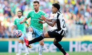 2-1！曼联旧将送助攻 南美球队迎本届世俱杯首胜 美职联一胜难求