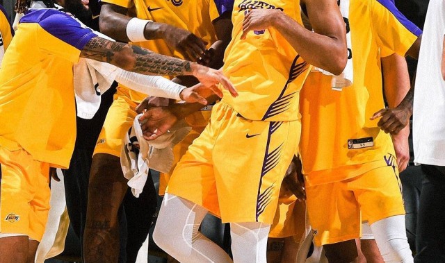 NBA夏联-勇士不敌热火 广东旧将27+13湖人胜马刺
