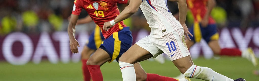 魔怔！亚马尔1年之内6杀姆巴佩从南天门砍到蓬莱东路